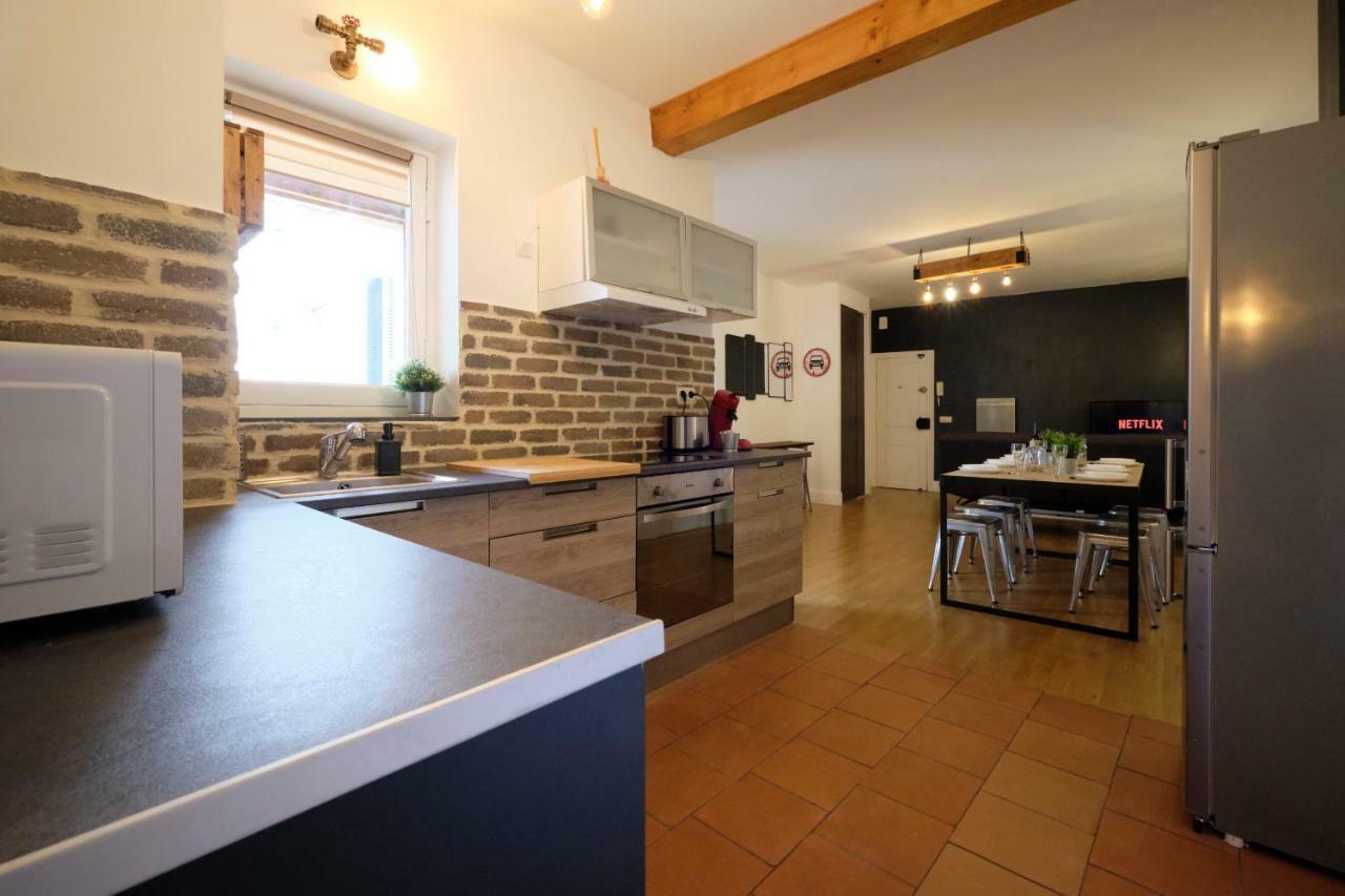 Melina - Appartement Dans Les Remparts De La Bastide Avec Parking Et Terrasse Carcassonne Bagian luar foto